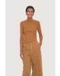 Globe rib turtleneck blouse