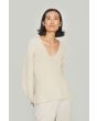 Kareshi blouse with v-neck