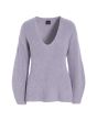 Kareshi blouse with v-neck