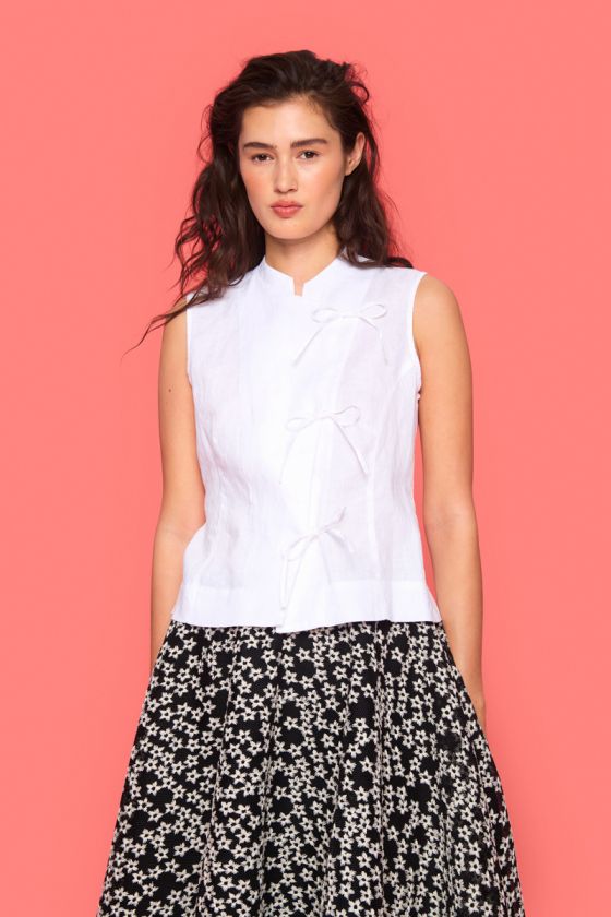 Airy linen sleeveless blouse