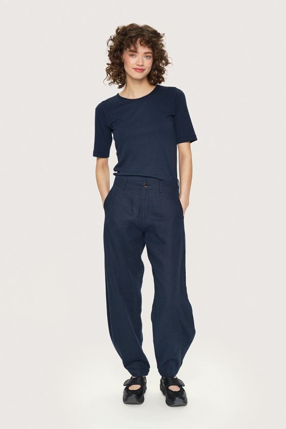 Lazy linen moderate trousers