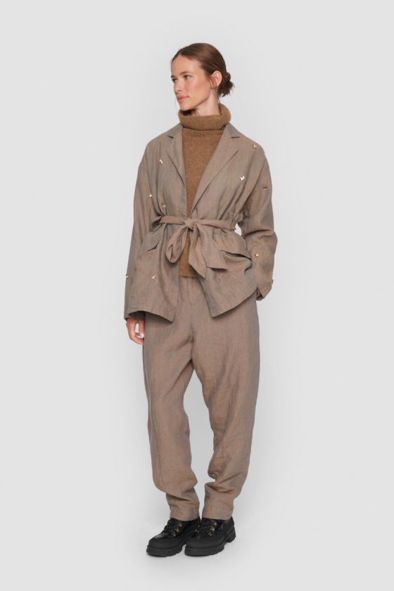 Lazy linen jacket with stones