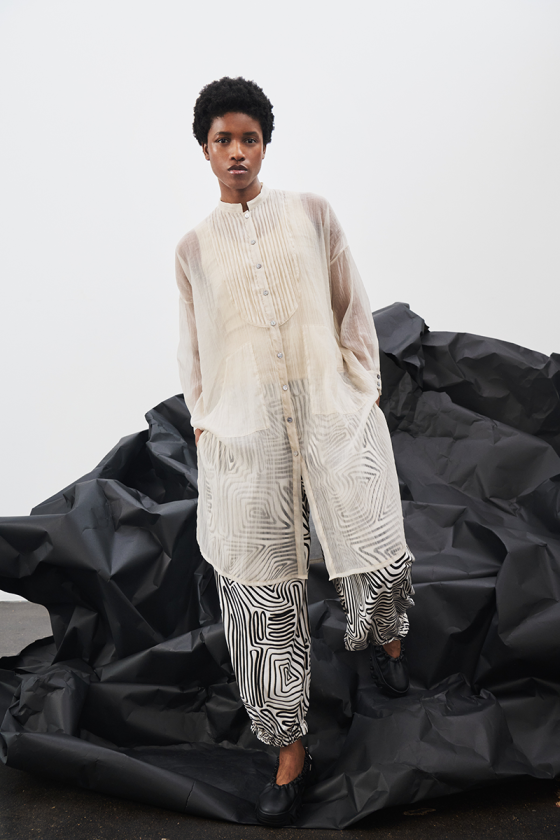 Sukasu dress with pintucks